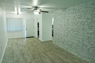 5955 Palm Ln, Bradenton, FL 34207 - Photo 6