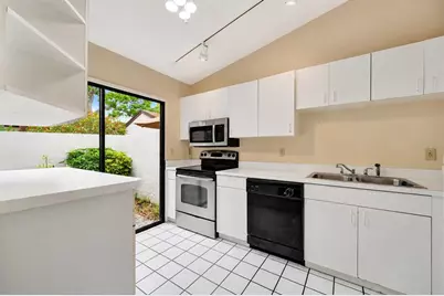 2925 Park Lake Drive #12, Bradenton, FL 34209 - Photo 6