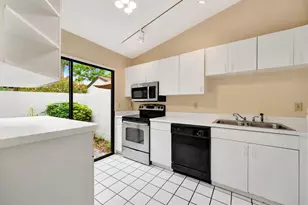 2925 Park Lake Dr, Bradenton, FL 34209 - Photo 6