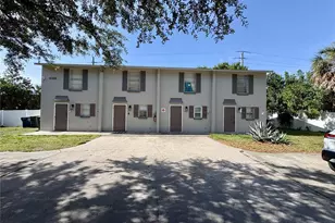 409 57th Ave Dr E, Bradenton, FL 34203 - Photo 1