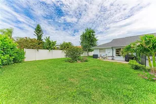 405 Bayside Ln, Nokomis, FL 34275 - Photo 58