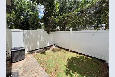 308 57th Avenue Drive E #B, Bradenton, FL 34203 - Photo 8