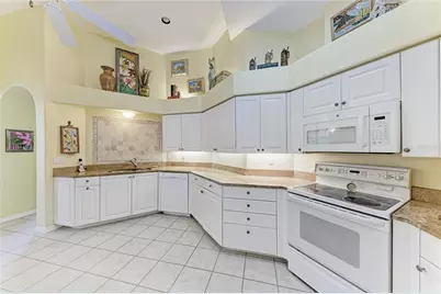 3883 Alamanda Drive, Sarasota, FL 34238 - Photo 10