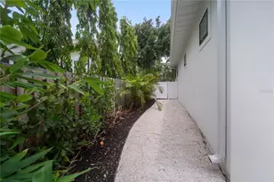 3800 Flores Ave, Sarasota, FL 34239 - Photo 80