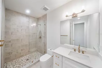 3800 Flores Avenue, Sarasota, FL 34239 - Photo 54