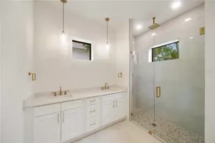 3800 Flores Ave, Sarasota, FL 34239 - Photo 36