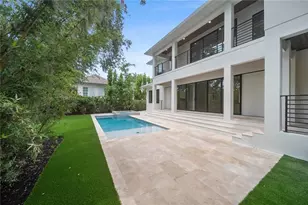 3800 Flores Ave, Sarasota, FL 34239 - Photo 76