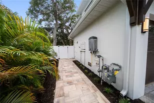 3800 Flores Ave, Sarasota, FL 34239 - Photo 100