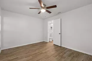 2127 Worrington St, Sarasota, FL 34231 - Photo 20