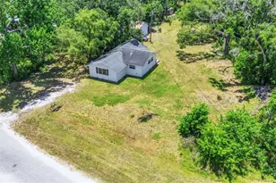8010 Brower Dr, Bradenton, FL 34211 - Photo 2