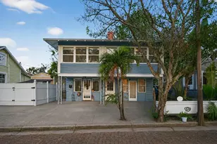 1059 5th St N, Saint Petersburg, FL 33701 - Photo 1