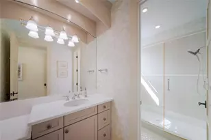 522 Bayview Dr, Holmes Beach, FL 34217 - Photo 38
