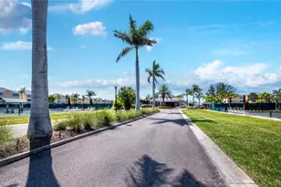 528 Forest Way, Longboat Key, FL 34228 - Photo 38