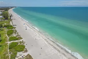 528 Forest Way, Longboat Key, FL 34228 - Photo 30