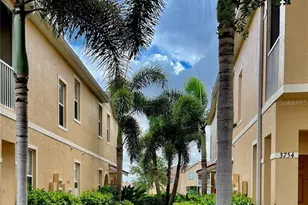 3762 Parkridge Cir, Sarasota, FL 34243 - Photo 2