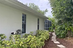4824 Hanging Moss Ln, Sarasota, FL 34238 - Photo 32