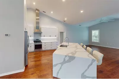 4824 Hanging Moss Lane, Sarasota, FL 34238 - Photo 8