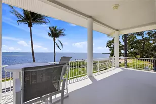 7524 Westmoreland Dr, Sarasota, FL 34243 - Photo 6