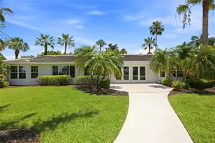 7524 Westmoreland Dr, Sarasota, FL 34243 - Photo 82