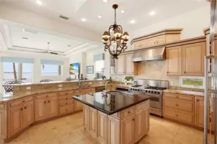 7524 Westmoreland Dr, Sarasota, FL 34243 - Photo 20