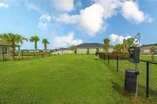 3540 74th Ave Cir E, Sarasota, FL 34243 - Photo 36