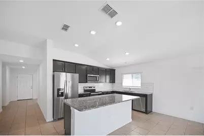 3540 74th Avenue Circle E, Sarasota, FL 34243 - Photo 10