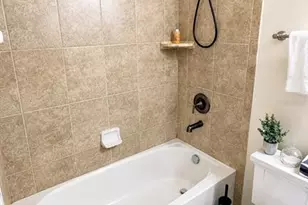 7919 Limestone Ln, Sarasota, FL 34233 - Photo 16