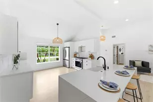 4401 Little John Trail, Sarasota, FL 34232 - Photo 12