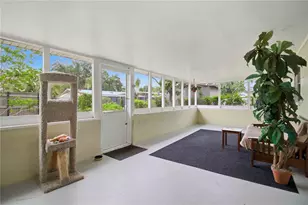 330 Crosby Ct, Sarasota, FL 34237 - Photo 22