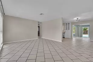 355 McArthur Ave, Sarasota, FL 34243 - Photo 8