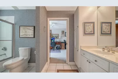 5420 Eagles Point Circle #406, Sarasota, FL 34231 - Photo 14