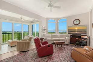 5420 Eagles Point Cir, Sarasota, FL 34231 - Photo 10