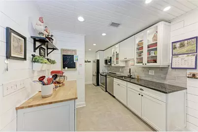 4512 Citation Lane #D, Sarasota, FL 34233 - Photo 12