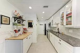 4512 Citation Ln, Sarasota, FL 34233 - Photo 8