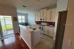 3662 Parkridge Cir, Sarasota, FL 34243 - Photo 4