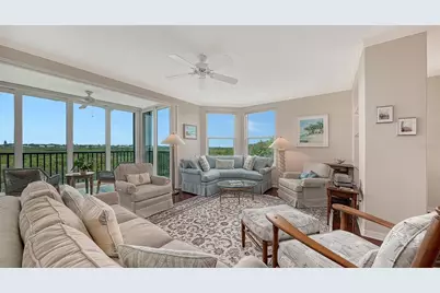 5420 Eagles Point Circle #206, Sarasota, FL 34231 - Photo 8