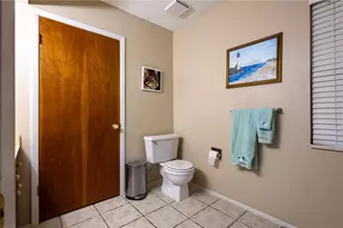 7913 Pineglen Ct, Sarasota, FL 34238 - Photo 20