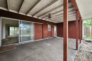 848 Ponderosa Pine Ln, Sarasota, FL 34243 - Photo 22