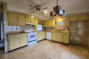 848 Ponderosa Pine Ln, Sarasota, FL 34243 - Photo 8