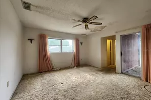 848 Ponderosa Pine Ln, Sarasota, FL 34243 - Photo 10