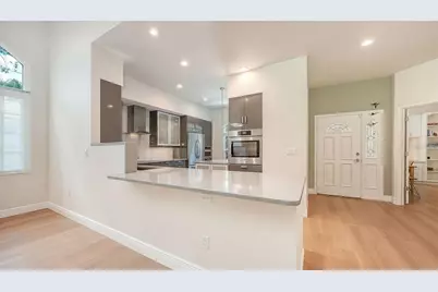 4004 Penshurst Park, Sarasota, FL 34235 - Photo 6