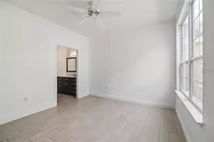 5571 Rosehill Rd, Sarasota, FL 34233 - Photo 16