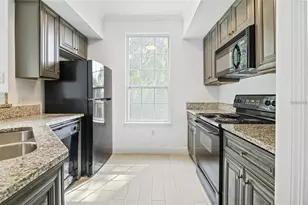 5571 Rosehill Rd, Sarasota, FL 34233 - Photo 4