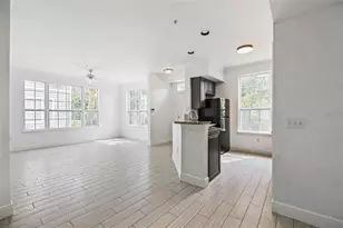 5571 Rosehill Rd, Sarasota, FL 34233 - Photo 10
