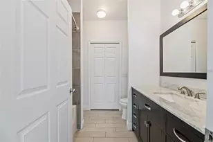 5571 Rosehill Rd, Sarasota, FL 34233 - Photo 24