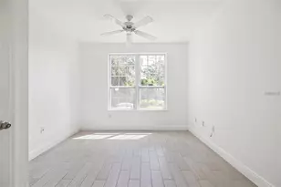 5571 Rosehill Rd, Sarasota, FL 34233 - Photo 22