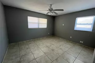2154 Inner Cass Cir, Sarasota, FL 34231 - Photo 14