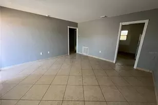 2154 Inner Cass Cir, Sarasota, FL 34231 - Photo 10