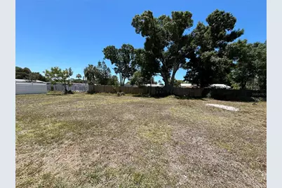 2154 Inner Cass Circle, Sarasota, FL 34231 - Photo 4