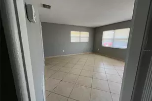 2154 Inner Cass Cir, Sarasota, FL 34231 - Photo 22